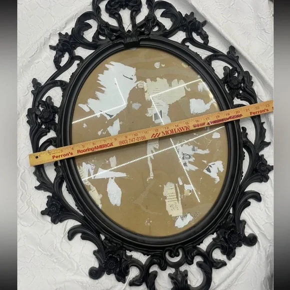 Large Ornate Black Frame - Picture 3 of 5